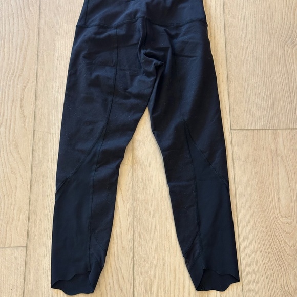 Lululemon Black Legging with Mesh - 4/6 - Picture 4 of 4